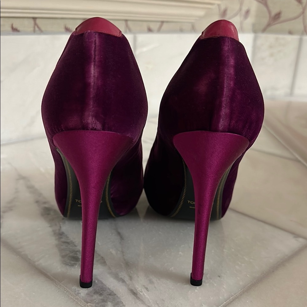 Tom Ford Purple Peep-Toe Heels - Picture 3 of 8